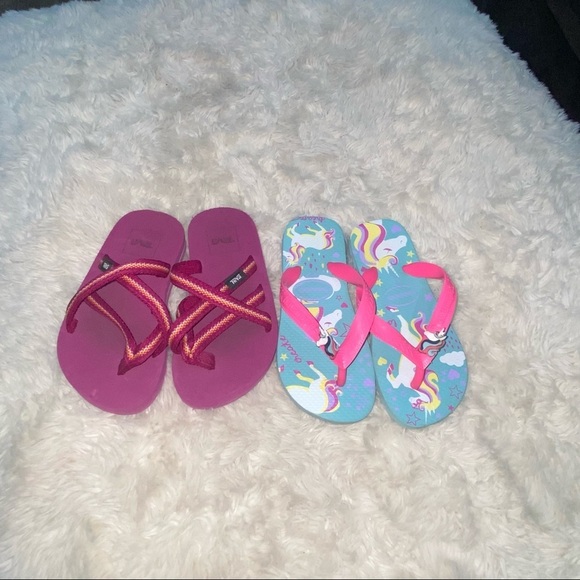 Kids sandals size Teva and Havaianas size 11 and 13 - Picture 1 of 4